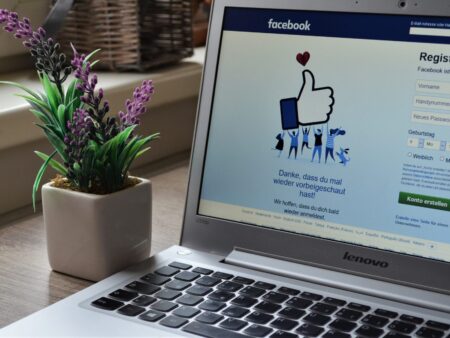 Facebook-Posts kannst du auch über den Facebook-Manager veröffentlichen.